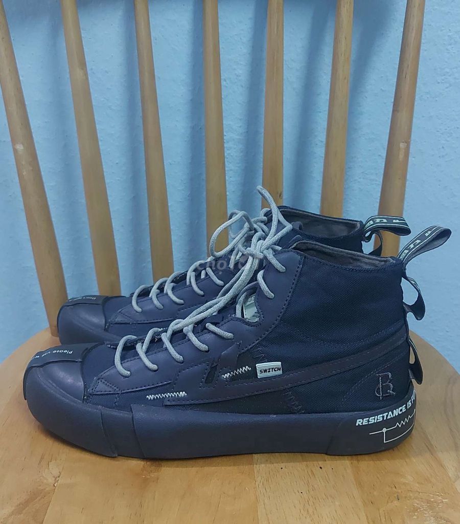 Size 39. Giày cổ cao Warrior mới 85%. Mua bán Giày dép tại Quận Phú Nhuận Tp Hồ Chí Minh được đăng bởi Minh Nguyen hình 1