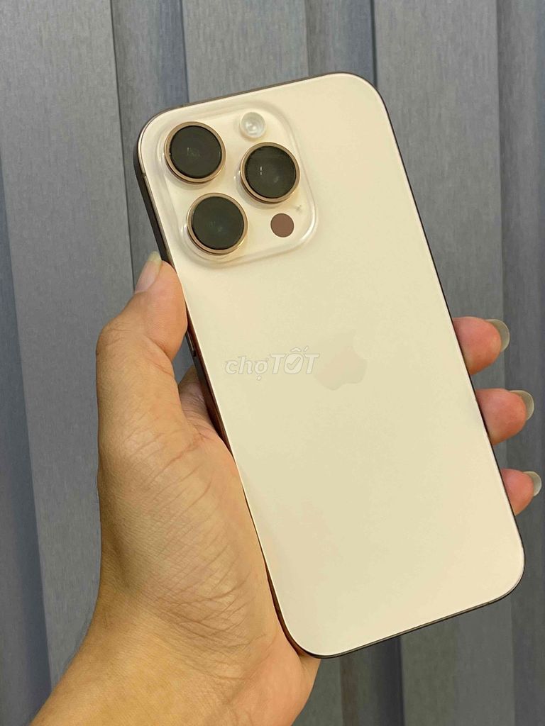 Apple iPhone 16 Pro 128GB Vàng Đã sử dụng. Mua bán Điện thoại tại Quận Ninh Kiều Cần Thơ được đăng bởi Bui Hoang hình 1