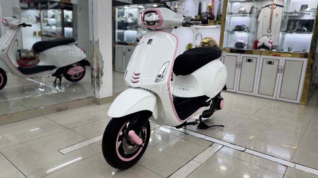 Vespa trắng hồng 2016 chính chủ bstp. Mua bán Xe máy tại Quận Phú Nhuận Tp Hồ Chí Minh được đăng bởi VESPA  PIAGGIO BẢO HƯNG Vespa cũ trả góp  hình 6