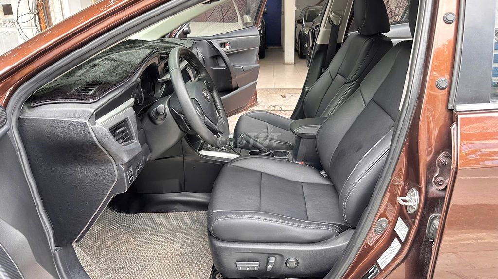 Toyota Corolla Altis 2015 photo 4