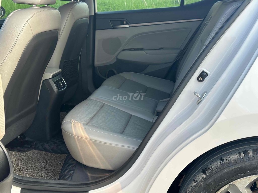 Hyundai Elantra 2017 2.0 AT - 96.000km - Mới về! Hàng HOT!💥💥💥