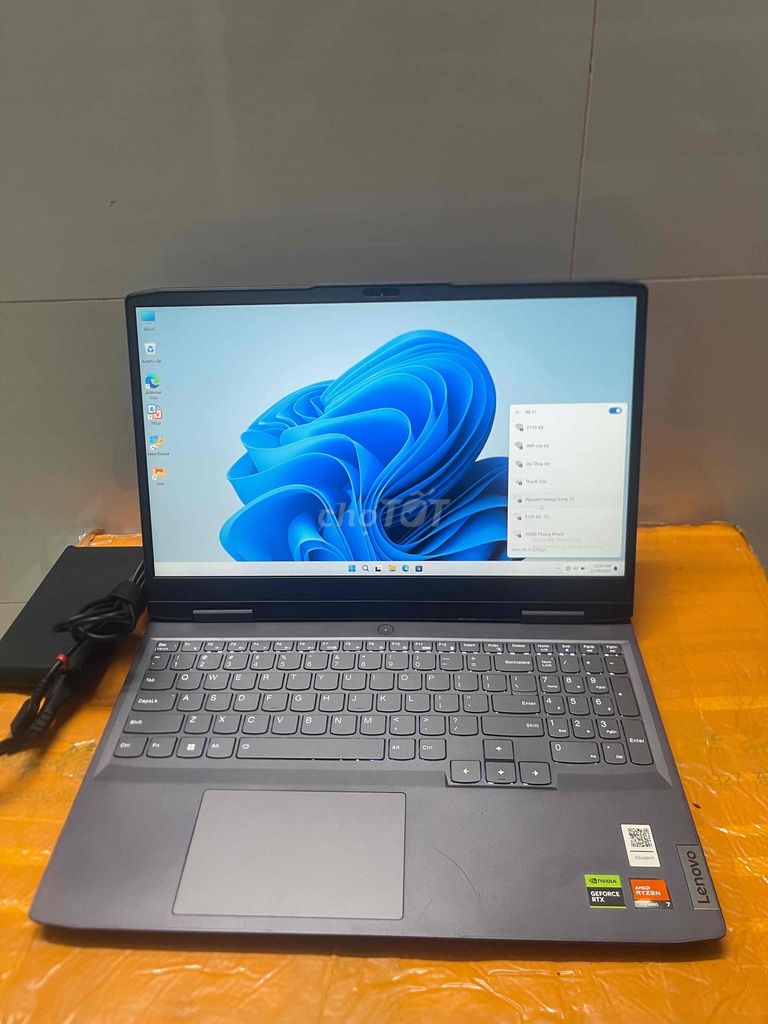 bán lenovo loq r7 7840hs/16/4050 6gb