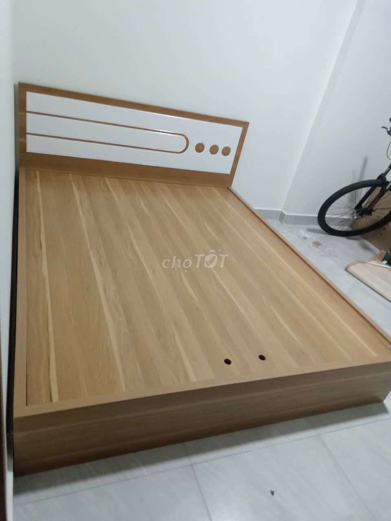 Giường 1m6x2m gỗ mdf new