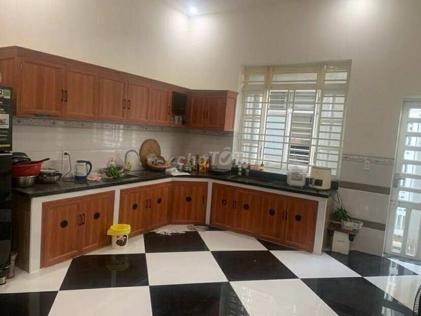 BÁN NHÀ 2 TẦNG ĐƯỜNG TÔ NGỌC VÂN HXH 53M2 4,3 TỶ TL