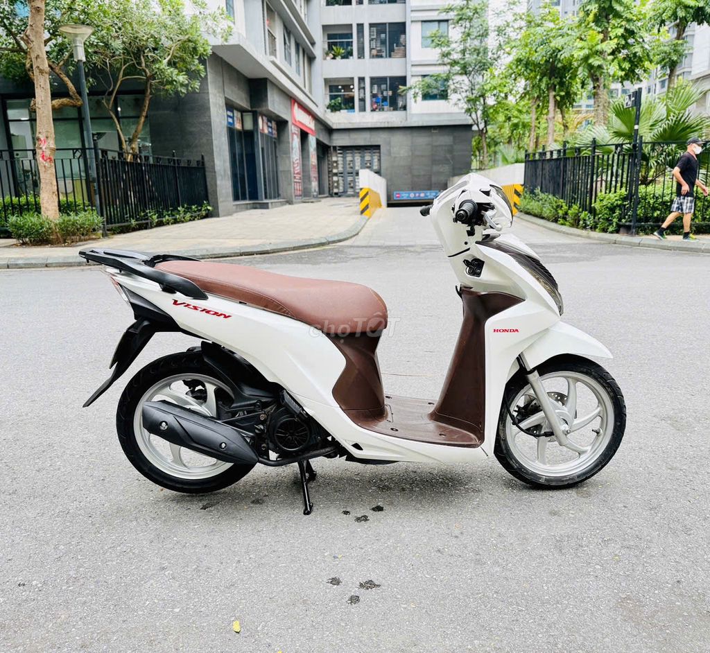 Honda Vision 2017 trắng chính chủ. Mua bán Xe máy tại Quận Bắc Từ Liêm Hà Nội được đăng bởi XE MÁY ÁNH QUÂN hình 5