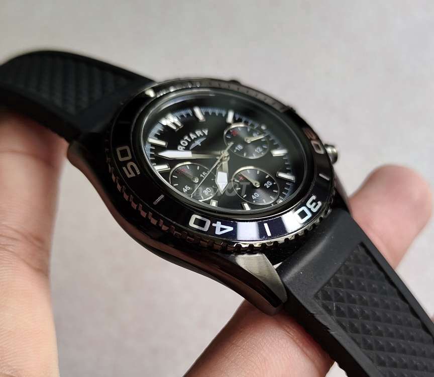 Đồng hồ Rotary chronograph bánh xe cánh chim