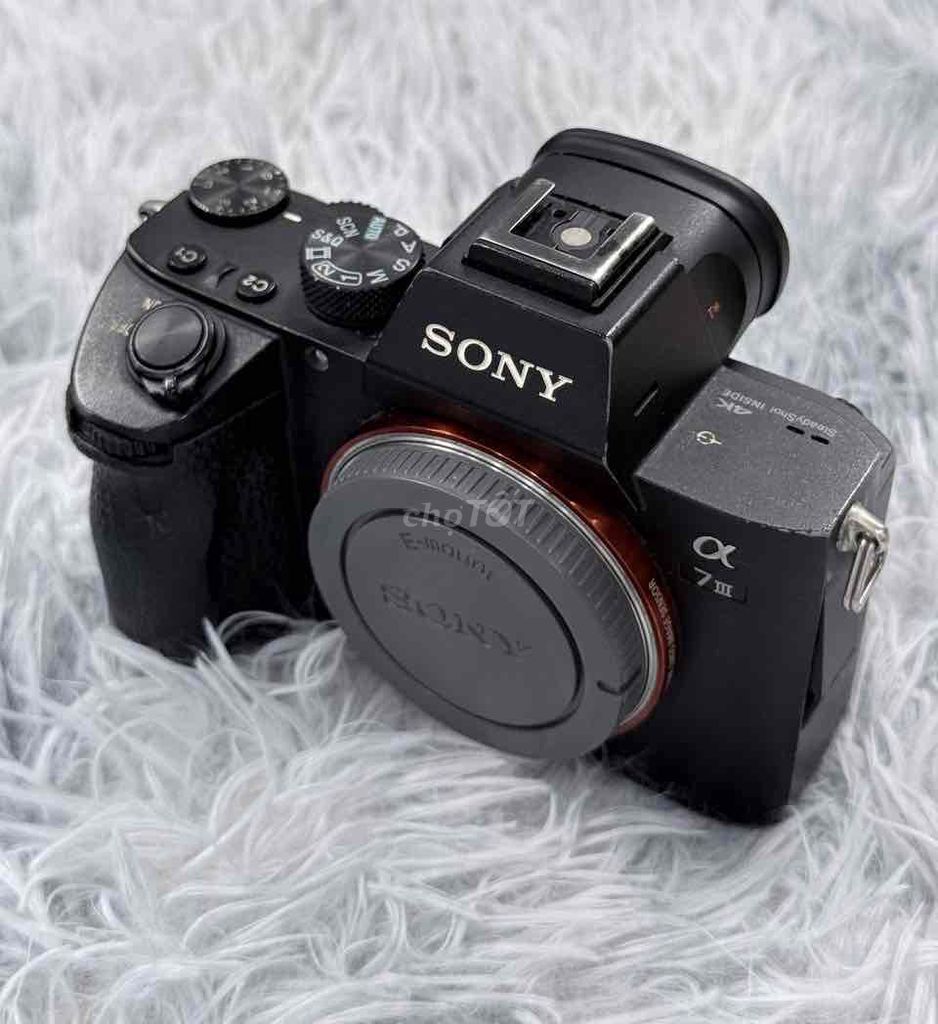 Máy ảnh Sony A7 III body 97% 24k shot. Mua bán Máy ảnh, Máy quay tại Quận 5 Tp Hồ Chí Minh được đăng bởi Phan Thế Phong  hình 1