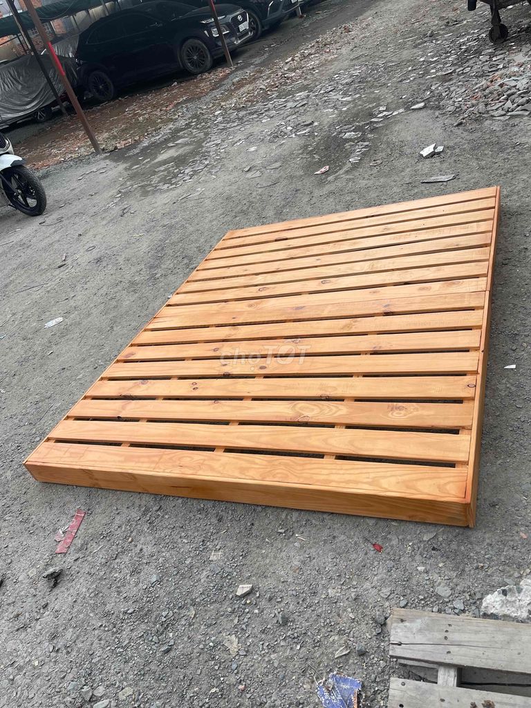 Xưởng cung cấp giường pallet và nệm cao su non