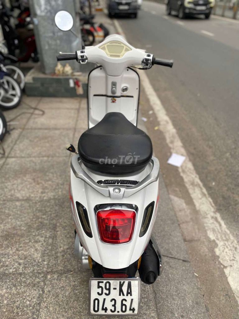 Piaggio Vespa 50cc 2023 Trắng Đã sử dụng