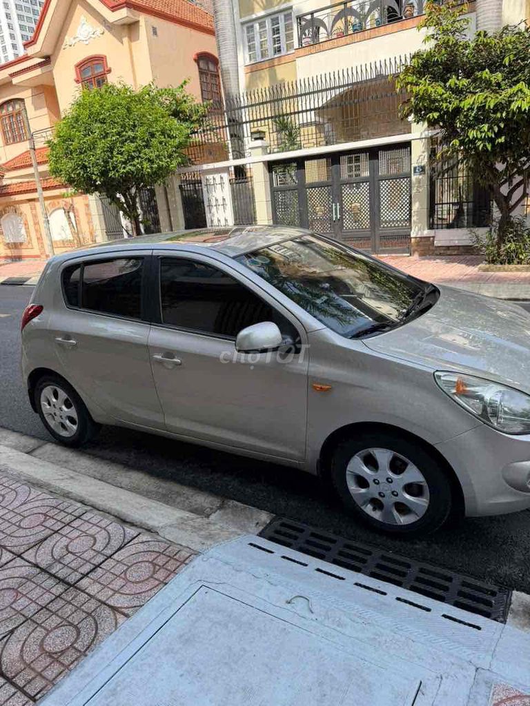 Hyundai i20 số tự động 2012. Mua bán Ô tô tại Huyện Bình Chánh Tp Hồ Chí Minh được đăng bởi Như Đạo hình 2
