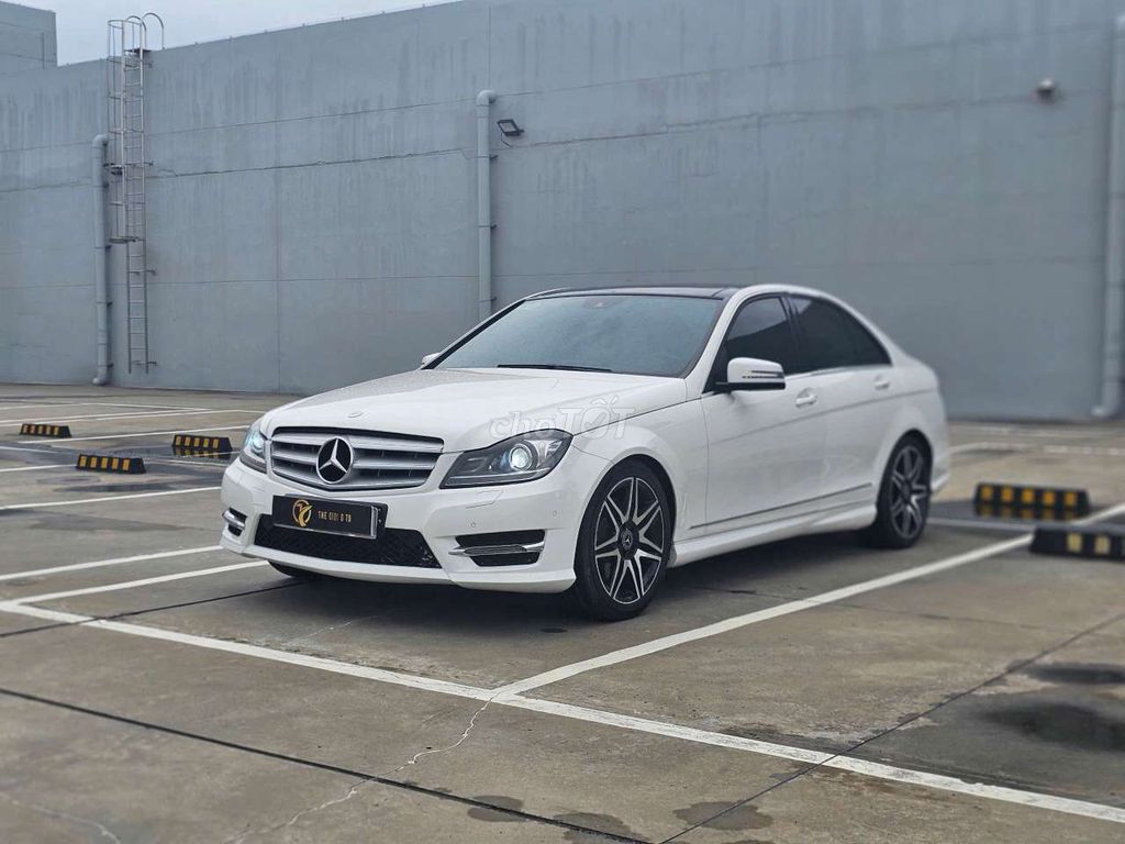 MERCEDES C300 AMG PLUS  SX 2013. Mua bán Ô tô tại Quận Gò Vấp Tp Hồ Chí Minh được đăng bởi THẾ GIỚI Ô TÔ AUTO WORLD  hình 3
