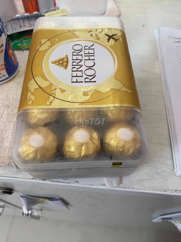 Ferrero Rocher Socola Hạt Phỉ Mỹ 30 viên. Mua bán Đồ ăn, thực phẩm và các loại khác tại Quận 11 Tp Hồ Chí Minh được đăng bởi Lùi 1 bước để tiến xa hơn hình 1