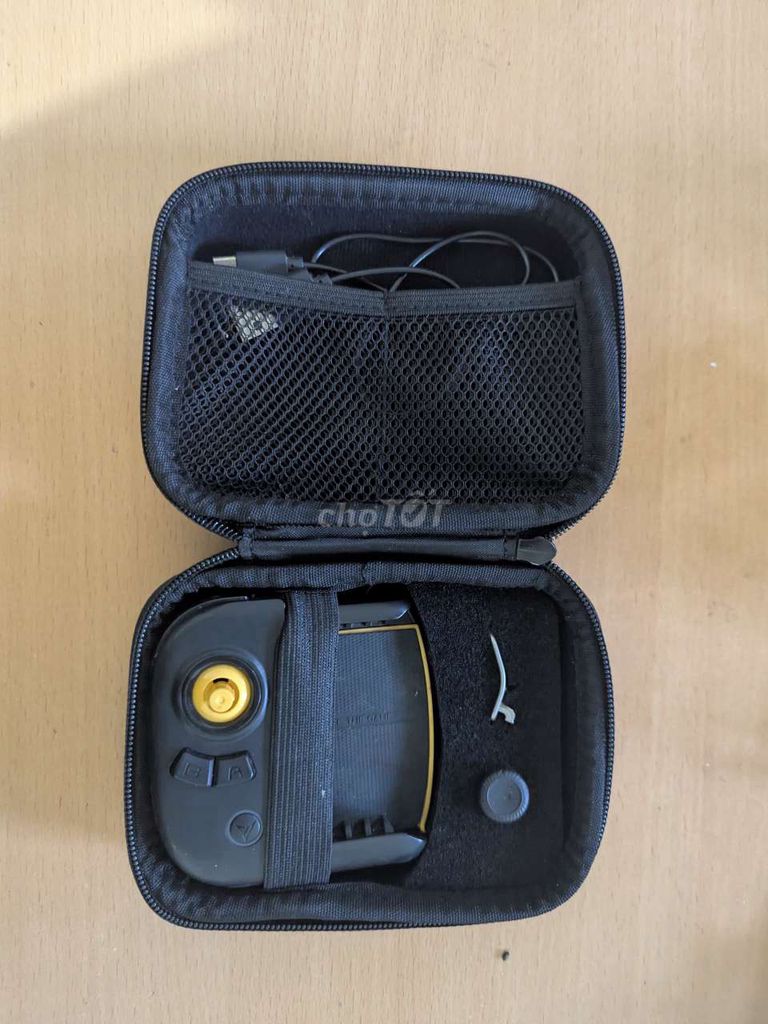 Tay cầm Flydigi Wasp 2 Đen, Vàng. Mua bán Thiết bị chơi game tại Thành phố Pleiku Gia Lai được đăng bởi Dũng Tân hình 1