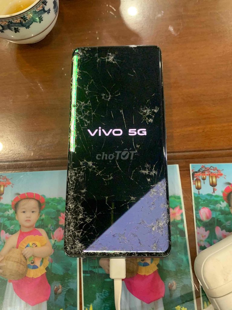 Vivo Màn hình vỡ. Mua bán Điện thoại tại Quận 7 Tp Hồ Chí Minh được đăng bởi Nguyễn Long hình 1