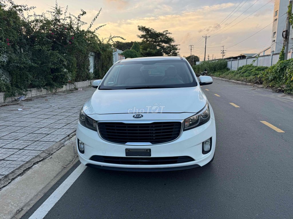 Kia Sedona 2017 2.2 DATH - 138000 km. Mua bán Ô tô tại Thành phố Long Xuyên An Giang được đăng bởi Lĩnh Long Xuyên hình 2