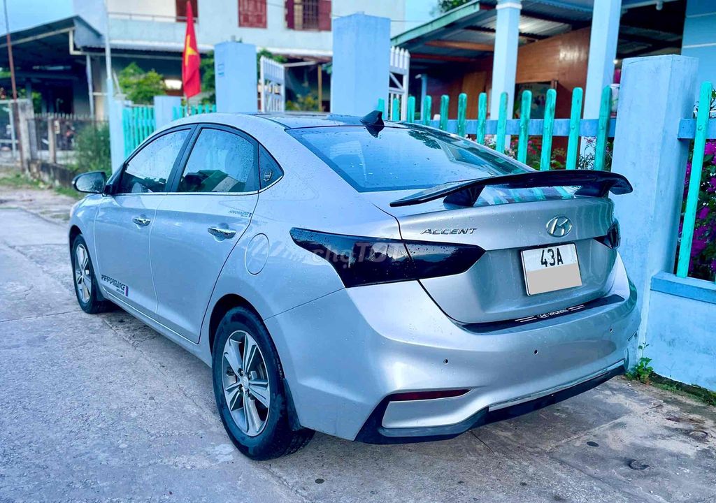 Hyundai Accent 2018 1.4 ATH - bản full cửa nốc. Mua bán Ô tô tại Quận Cẩm Lệ Đà Nẵng được đăng bởi Alex Bui hình 5