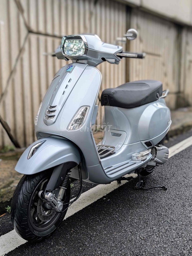 Vespa SXL 150 3Vie Màu Bạc 2013