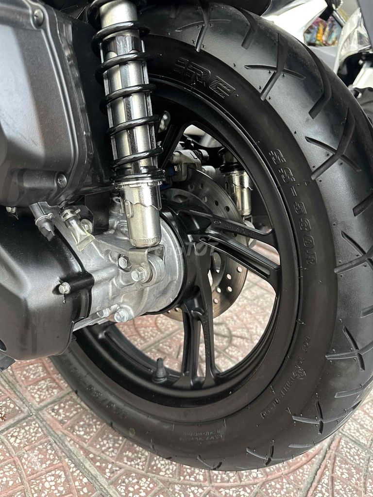 Основной владелец полносветодиодной аудиосистемы Honda SH 150i ABS 2018