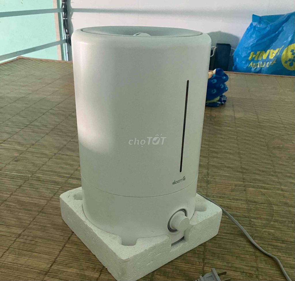 Máy phun sương Deerma 5l Trắng. Mua bán Nội thất, đồ gia dụng khác tại Huyện Long Thành Đồng Nai được đăng bởi Vinh Nv hình 1