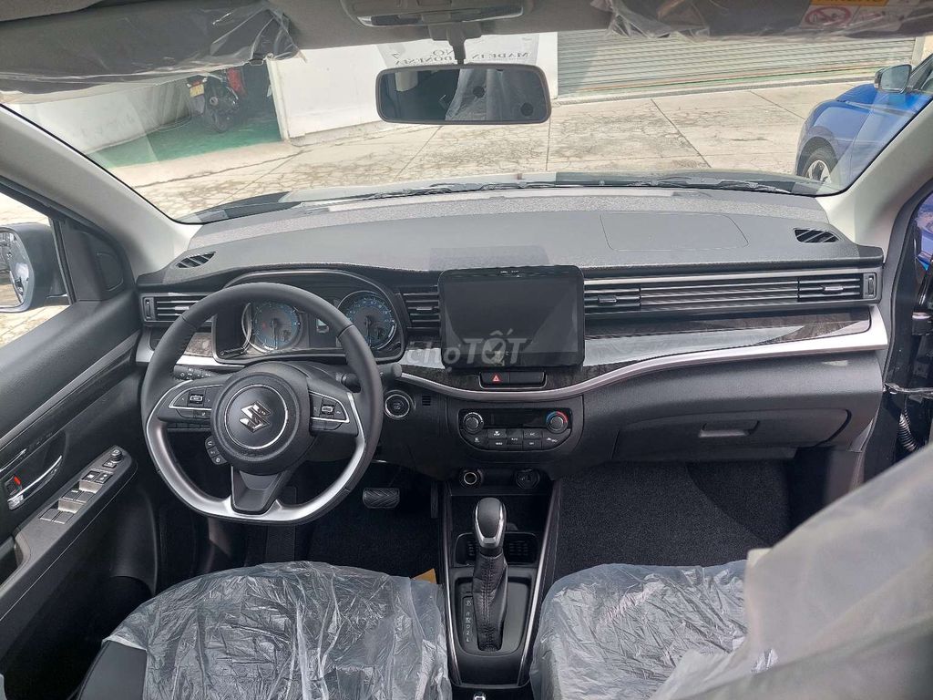 XL7 hybrid bản Black Edition giao ngay. Mua bán Ô tô tại Quận Tân Bình Tp Hồ Chí Minh được đăng bởi Pháp Suzuki World Phổ Quang hình 8