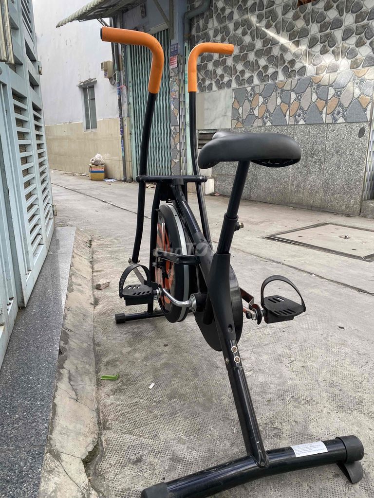 Xe đạp tập thể dục tại nhà AIRBIKE còn như mới
