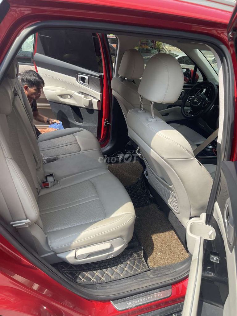 2021 2.2D Signature AWD (7 chỗ) - 44000 km. Mua bán Ô tô tại Quận Bình Tân Tp Hồ Chí Minh được đăng bởi Đặng Lê Viên hình 5