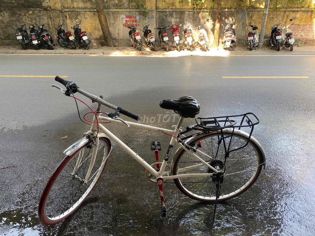 thanh lý xe đạp thể thao nam. Mua bán Xe đạp tại Quận Long Biên Hà Nội được đăng bởi Bích Huệ hình 1