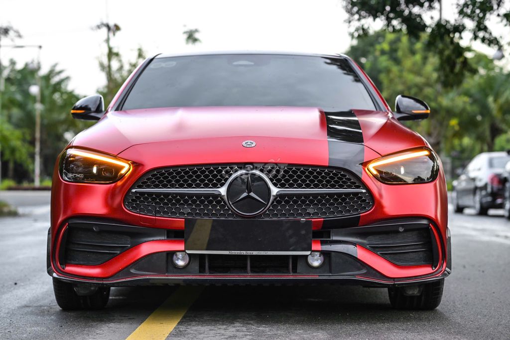 ❤️ Mercedes-Benz C300 AMG 2022, Đỏ nhám cực ngầu. Mua bán Ô tô tại Quận 7 Tp Hồ Chí Minh được đăng bởi Tri Mercedes DNZ hình 2