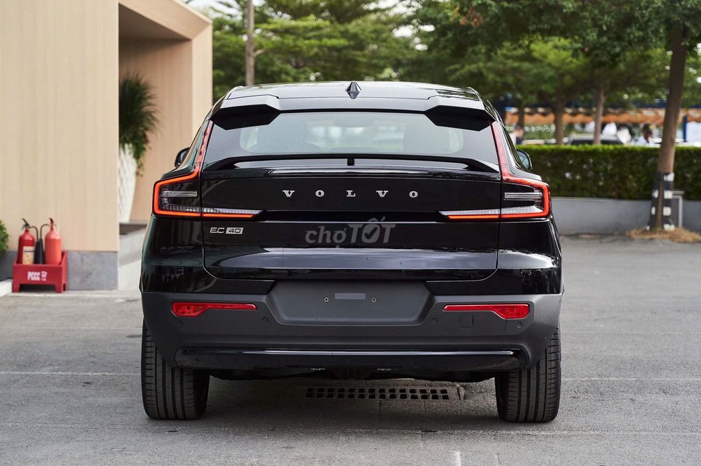 Volvo EC40 Recharge 2026 xe điện giao T12/2025. Mua bán Ô tô tại Quận 7 Tp Hồ Chí Minh được đăng bởi Volvo Car Sài Gòn hình 2