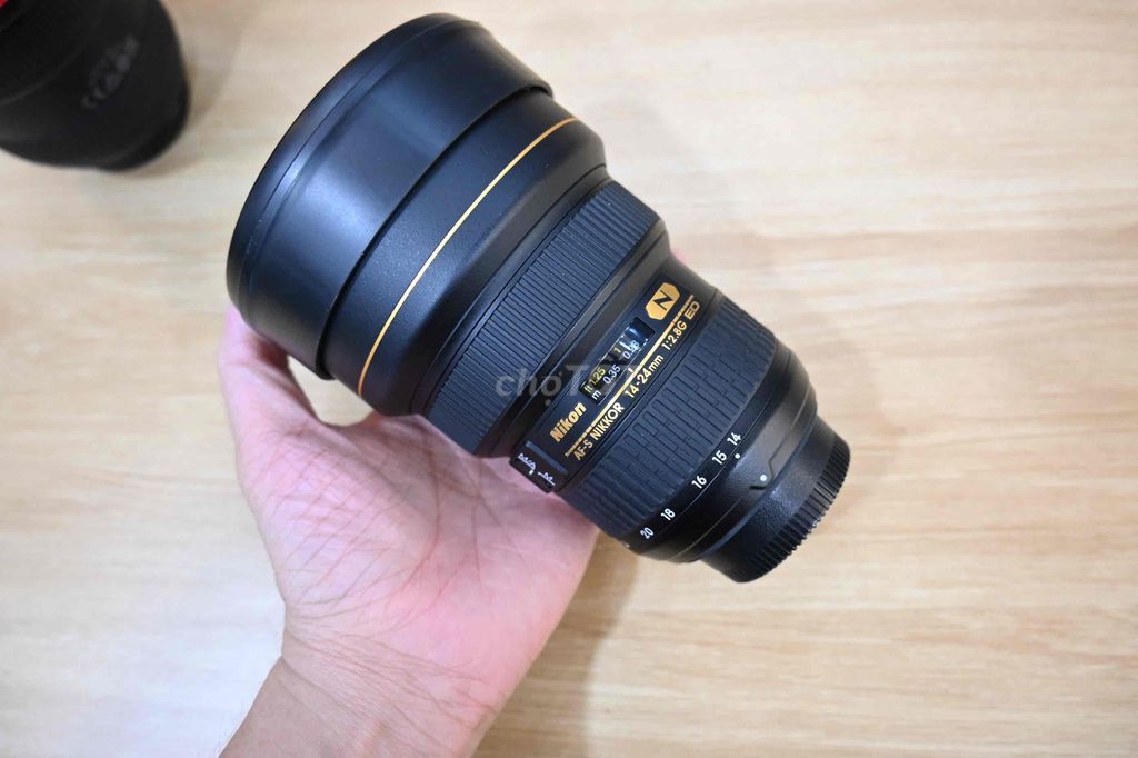 Ống kính Nikon 14 24 f2.8 Nano. Mua bán Máy ảnh, Máy quay tại Quận Tân Bình Tp Hồ Chí Minh được đăng bởi Lê Thị Phương Thảo hình 1