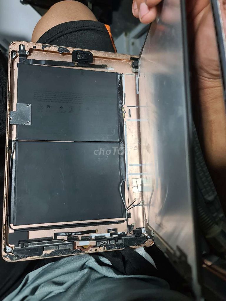 Linh kiện Apple iPad Gen 8 Vàng hồng. Mua bán Máy tính bảng tại Thị xã Hương Thủy Thừa Thiên Huế được đăng bởi Không Tên hình 1