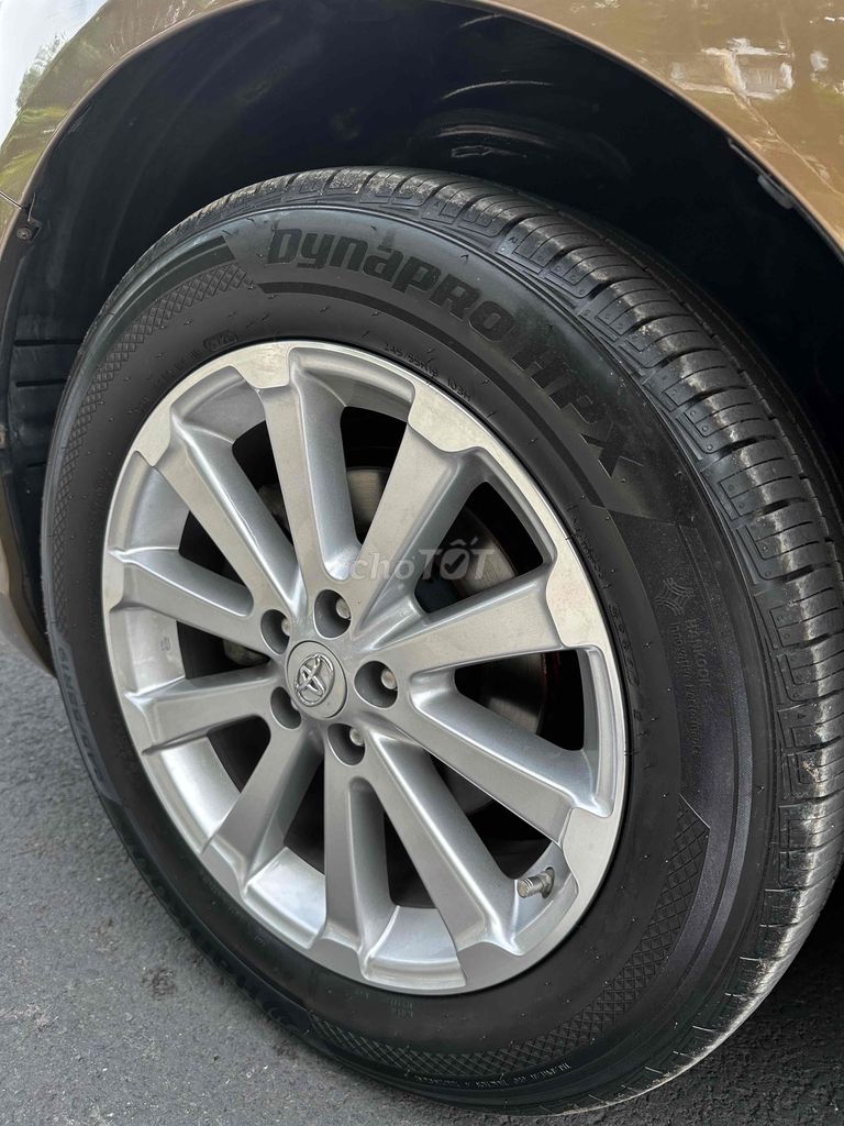 Tôi cần bán xe nhà chính chủ Venza 2009 nguyên zin. Mua bán Ô tô tại Quận 1 Tp Hồ Chí Minh được đăng bởi Luật Nguyễn hình 16