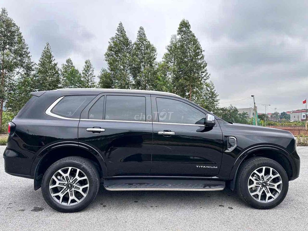 Chính chủ mua từ mới cần bán ev titanium 4x4 2024. Mua bán Ô tô tại Huyện Lục Nam Bắc Giang được đăng bởi Quyen Sang hình 6