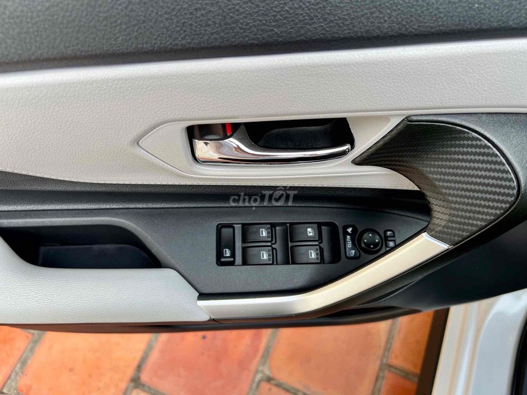 Veloz Cross 2023 Xe gia đình tphcm đi lướt. Mua bán Ô tô tại Huyện Hóc Môn Tp Hồ Chí Minh được đăng bởi Sao Mai Home Oto hình 4