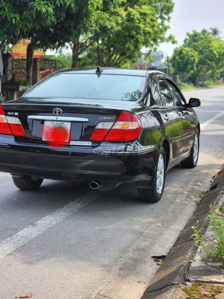 Toyota Camry 3.0 V6 2003 автомат черный в отличном состоянии