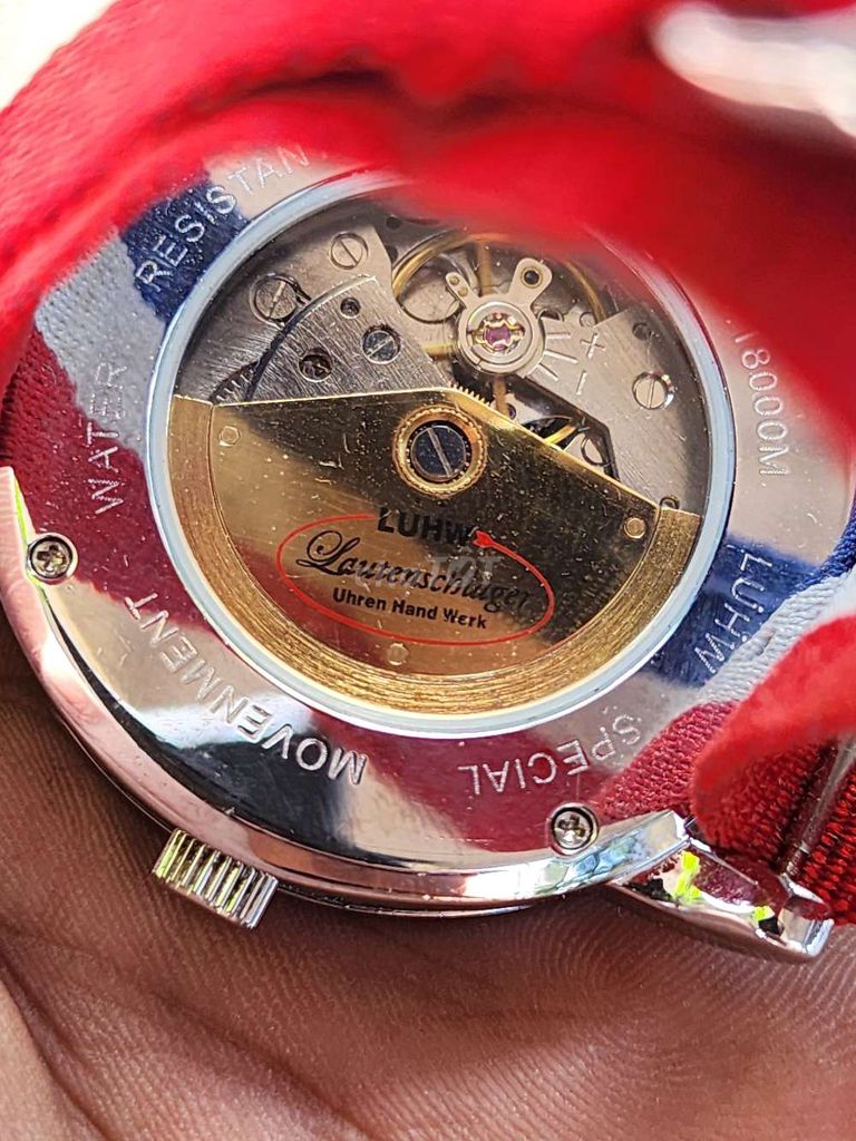 Đồng hồ automatic. 3 kim giây. Mua bán Đồng hồ tại Huyện Đất Đỏ Bà Rịa - Vũng Tàu được đăng bởi Nguyễn Duy Học hình 3