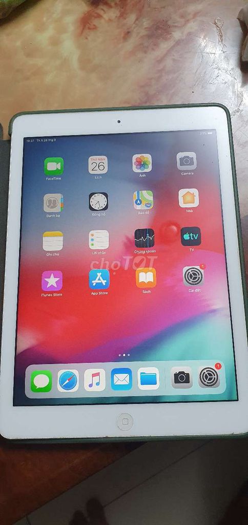 Apple iPad Air 128GB Bạc. Mua bán Máy tính bảng tại Quận 8 Tp Hồ Chí Minh được đăng bởi Phuc Khang hình 1