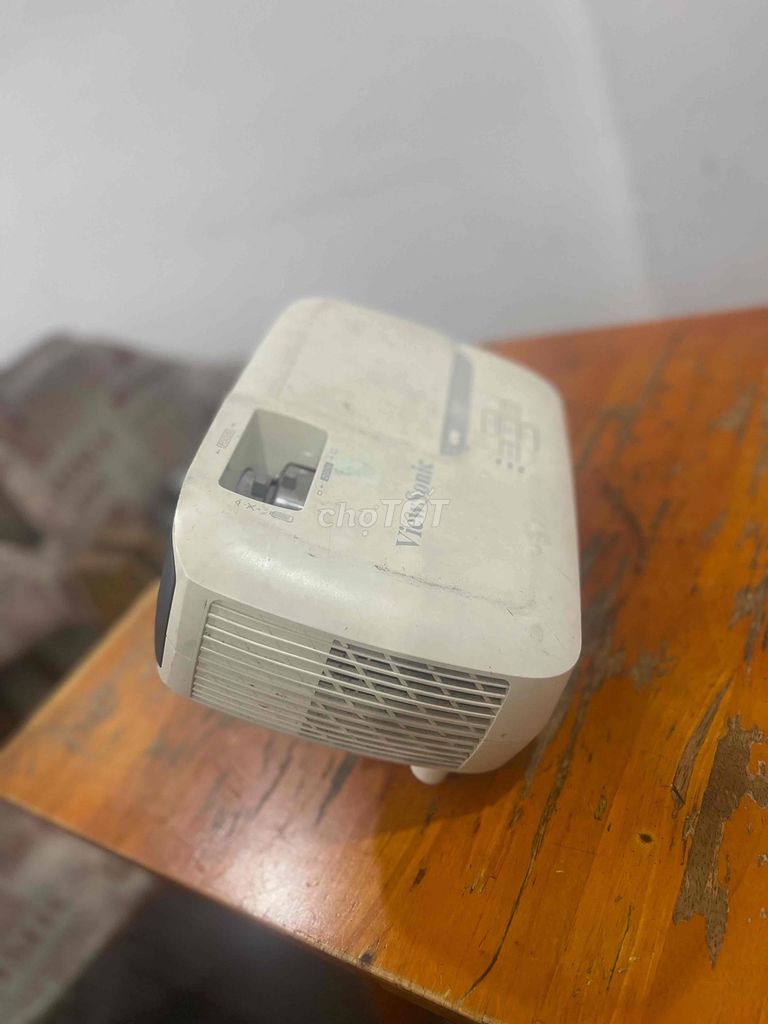 Máy chiếu ViewSonic Trắng Đã sử dụng. Mua bán Đồ dùng văn phòng tại Quận Tân Bình Tp Hồ Chí Minh được đăng bởi QBmac hình 1