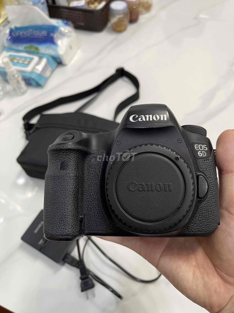 Canon 6D và thẻ nhớ. Mua bán Máy ảnh, Máy quay tại Quận Gò Vấp Tp Hồ Chí Minh được đăng bởi Nam Khang hình 1