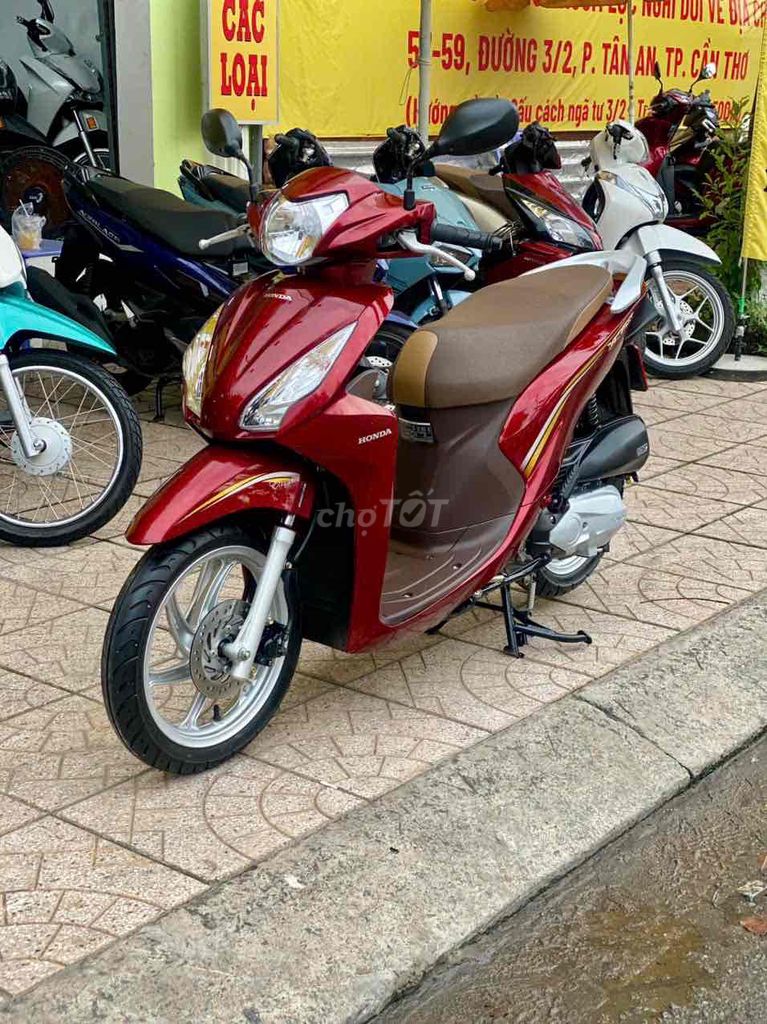 Honda Vision 2019 Đỏ 8000 km. Mua bán Xe máy tại Quận Ninh Kiều Cần Thơ được đăng bởi CHXM Tân Liên Hưng 2 hình 1