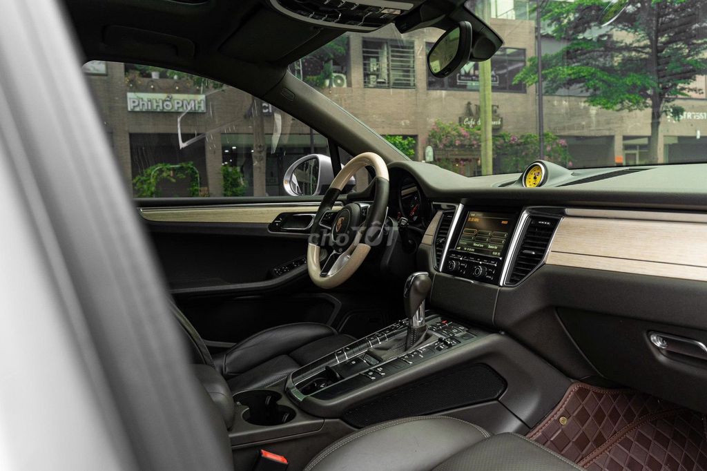 Macan bản full up 2020. Mua bán Ô tô tại Quận 7 Tp Hồ Chí Minh được đăng bởi Minh Anh hình 3