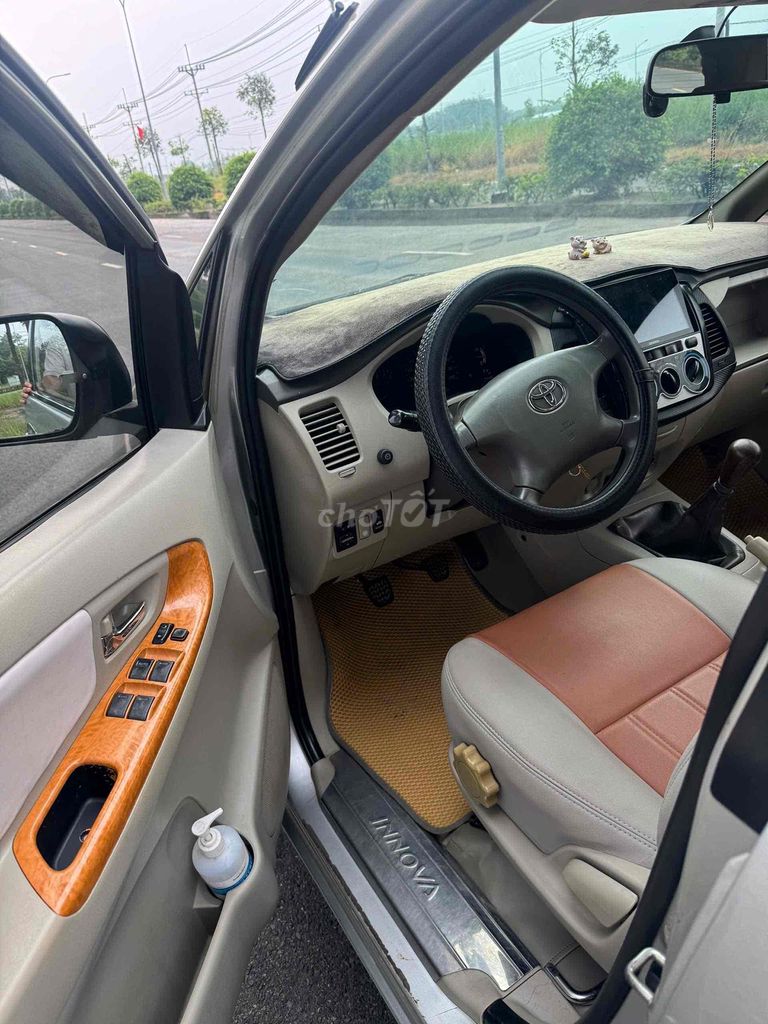Toyota Innova 2009 G - 100000 km. Mua bán Ô tô tại Huyện Dầu Tiếng Bình Dương được đăng bởi yến hình 8
