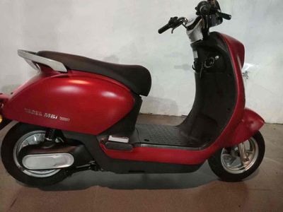 Thanh lý Xe máy điện Yadea M6i đỏ mờ siêu sang. Mua bán Xe điện tại Quận Gò Vấp Tp Hồ Chí Minh được đăng bởi Phạm Lê Kim Tuyến