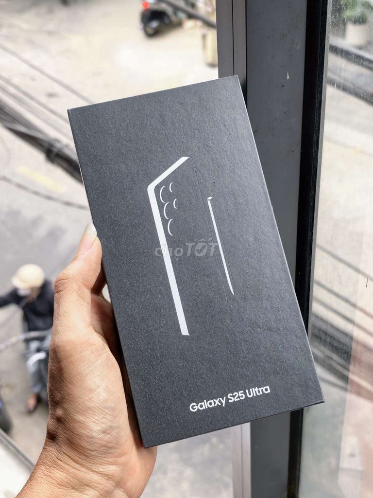 Samsung Galaxy S25 Ultra 256GB Mới. Mua bán Điện thoại tại Quận Hải Châu Đà Nẵng được đăng bởi Dphone Store ll Điện thoại và Phụ kiện giá rẻ hình 1