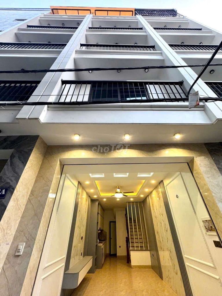 5-этажный дом в переулке 11 Бат Кхой, дом 1B