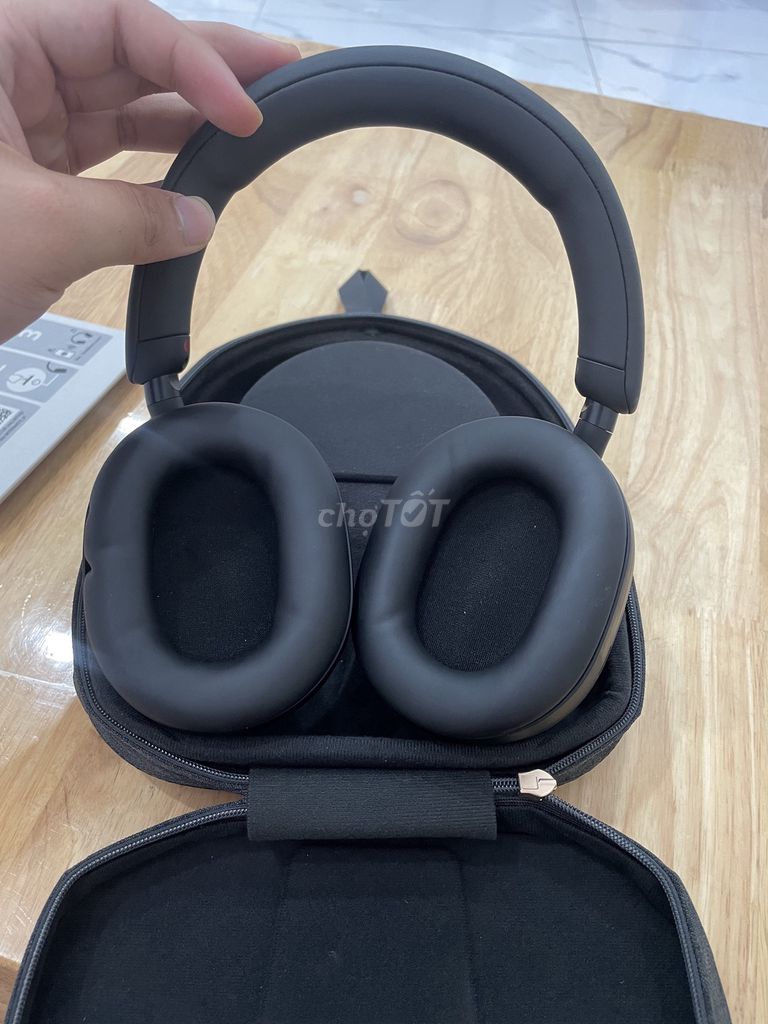 Tai nghe Sony 1000 XM5 Đen Như mới. Mua bán Tivi, Âm thanh tại Quận Hải Châu Đà Nẵng được đăng bởi Giang Nguyễn Phú Hoàng hình 1
