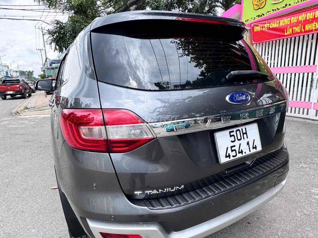 Ford everest 2019 titanium siêu đẹp. Mua bán Ô tô tại Quận 12 Tp Hồ Chí Minh được đăng bởi Tân hình 2
