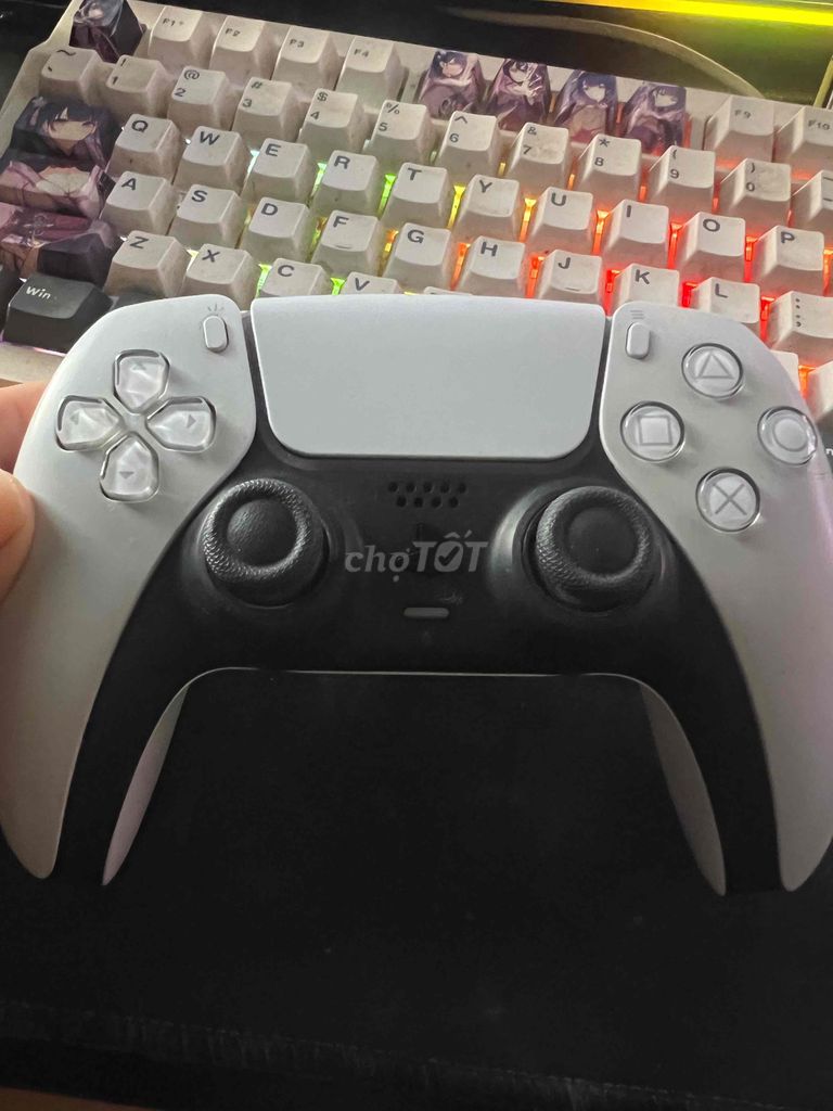 Tay cầm chơi game Sony DualSense Trắng. Mua bán Thiết bị chơi game tại Thành phố Thuận An Bình Dương được đăng bởi Ngô Thời Mạnh hình 1