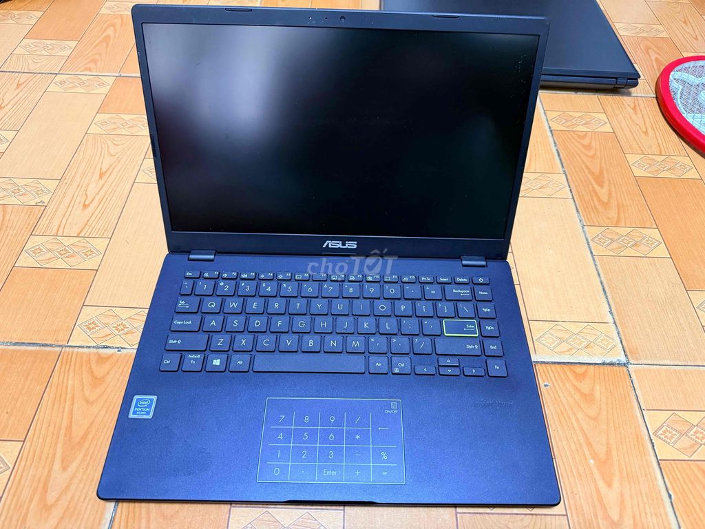 Asus E410Ma Pen Silver N5000 4GB/128GB Đã. Mua bán Laptop tại Quận 6 Tp Hồ Chí Minh được đăng bởi Laptop Phương Nghi hình 1