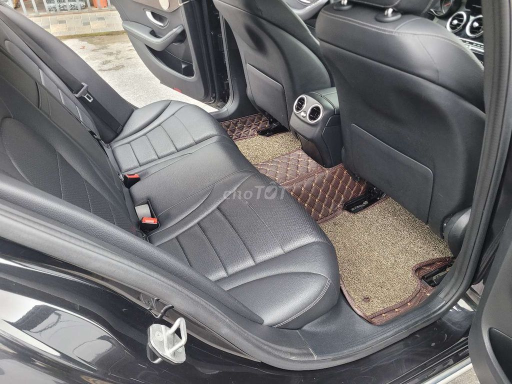 Bán mec 2020 C180 - 110000 km. Mua bán Ô tô tại Quận Kiến An Hải Phòng được đăng bởi QUÝ TRẦN AUTO hình 11